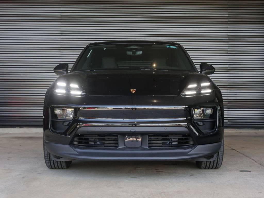 2025 Porsche Macan 4 Electric