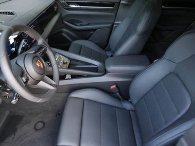 2025 Porsche Macan 4 Electric