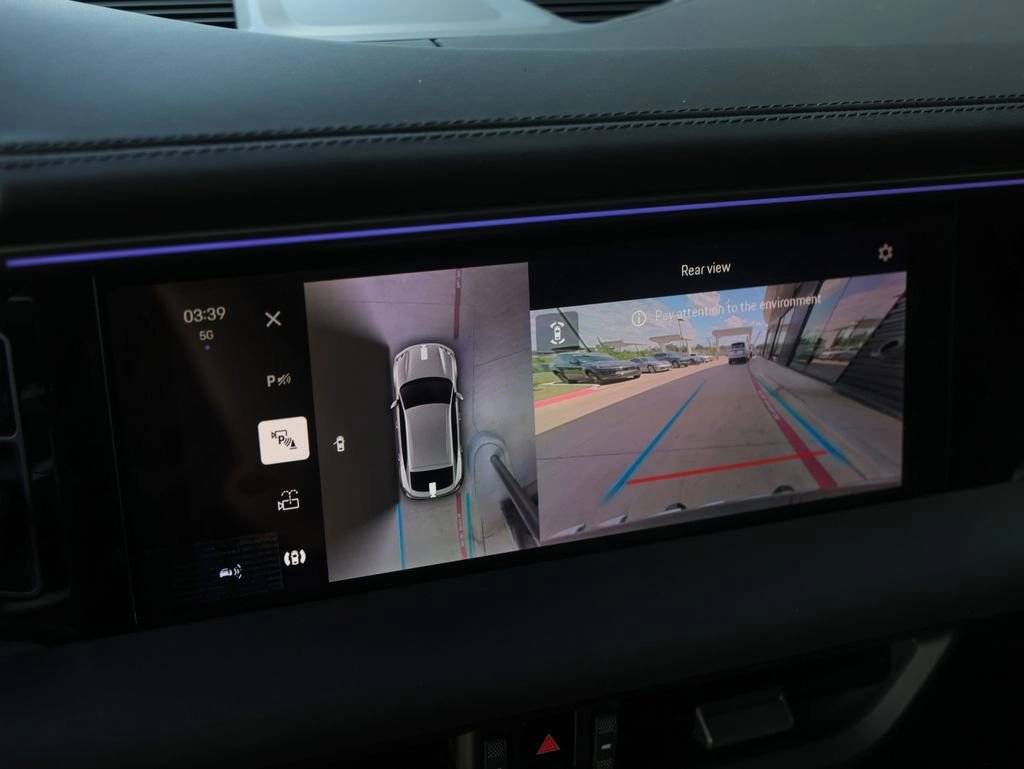 2025 Porsche Macan 4 Electric