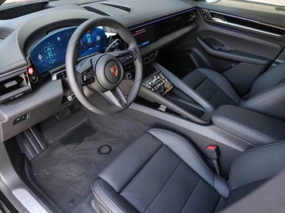 2025 Porsche Macan 4 Electric