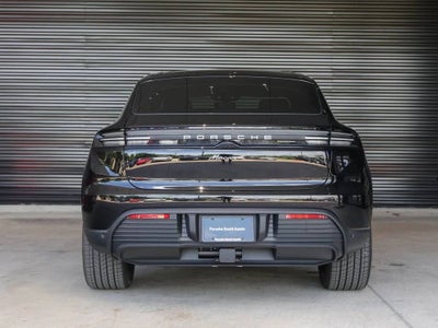 2025 Porsche Macan 4 Electric