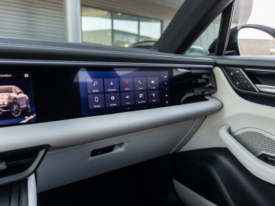 2025 Porsche Macan Electric Macan 4 Electric