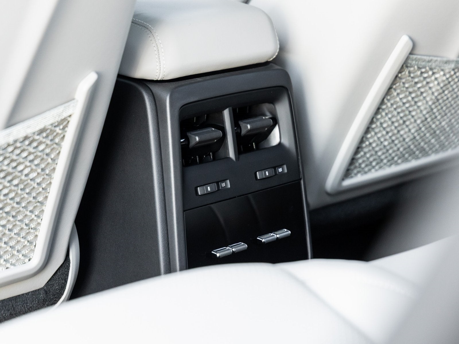 2025 Porsche Macan Electric Macan 4 Electric