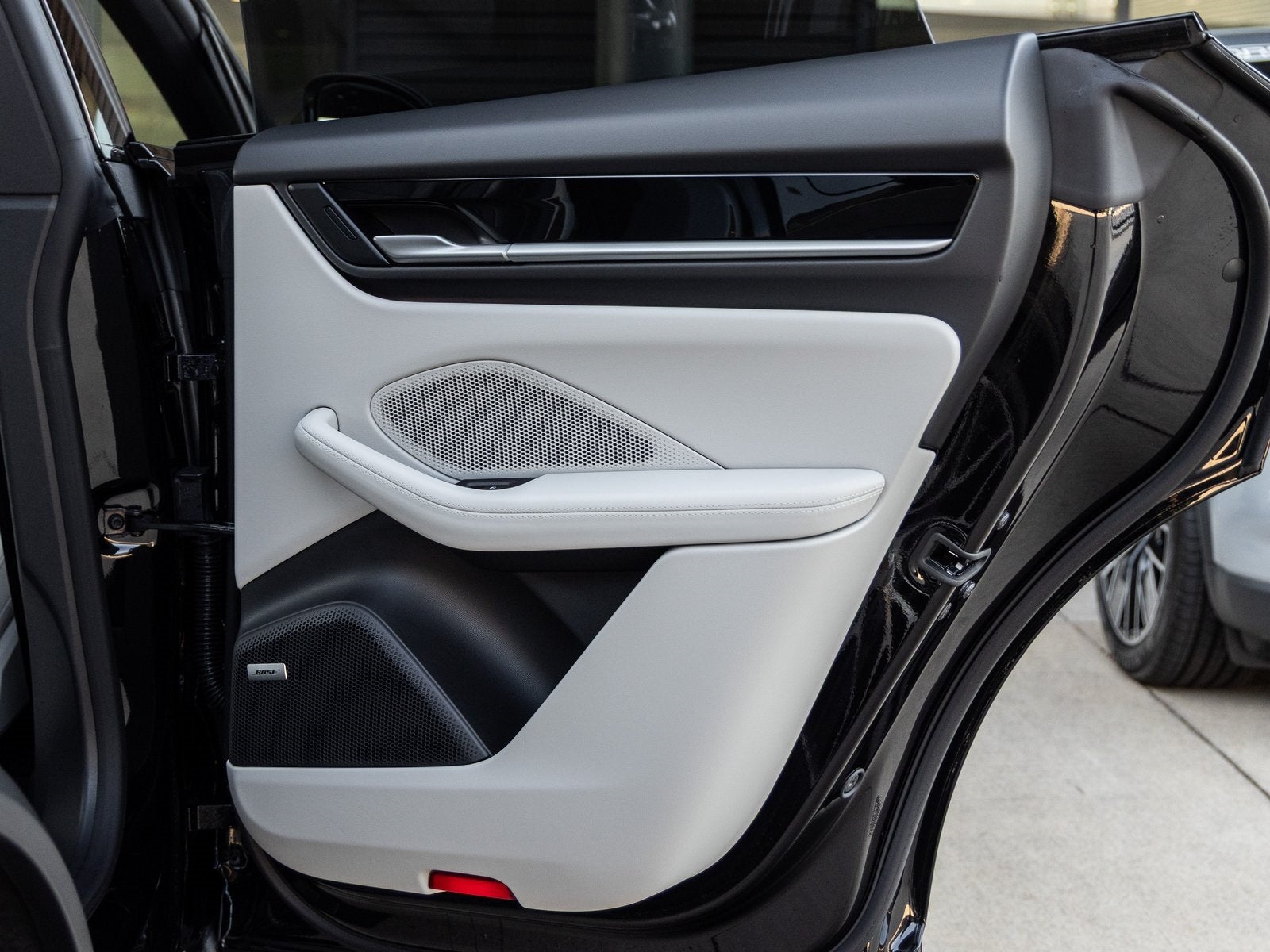 2025 Porsche Macan Electric Macan 4 Electric