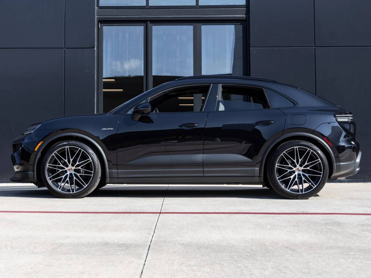 2025 Porsche Macan Electric Macan 4 Electric
