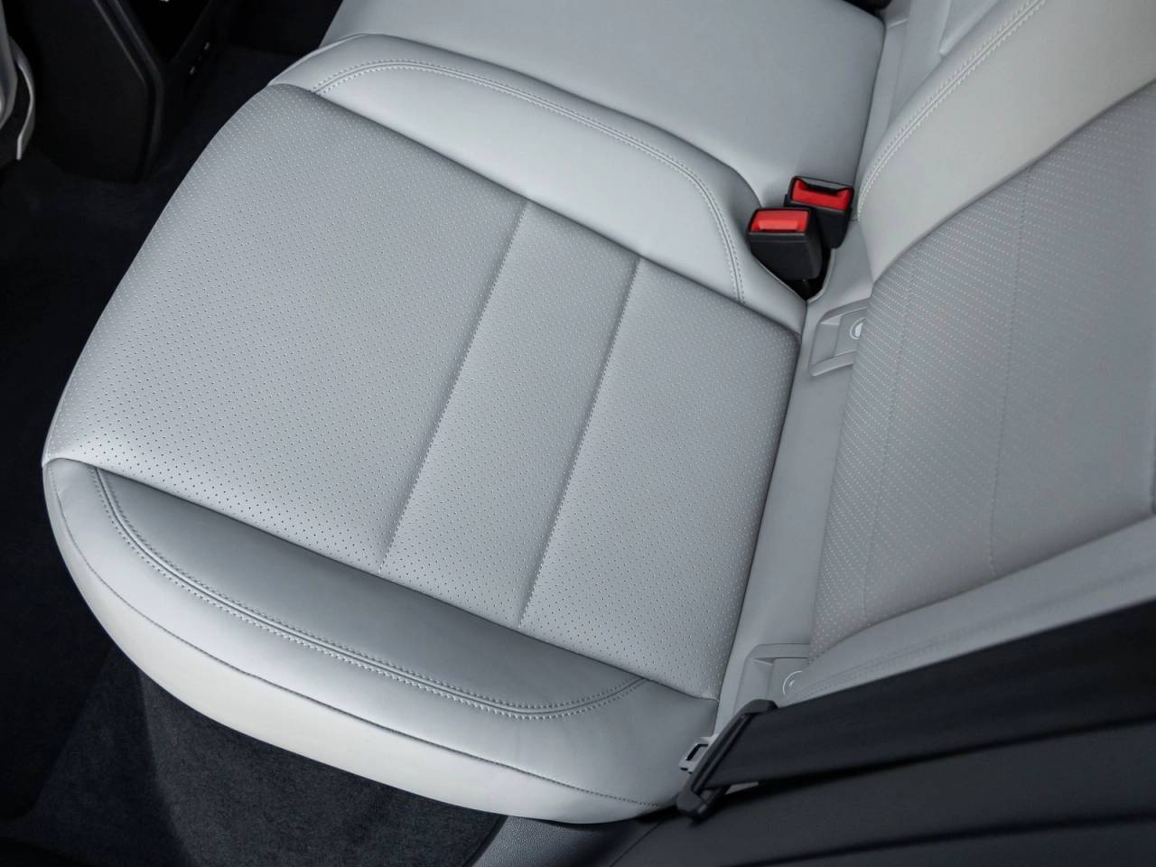 2025 Porsche Macan Electric Macan 4 Electric