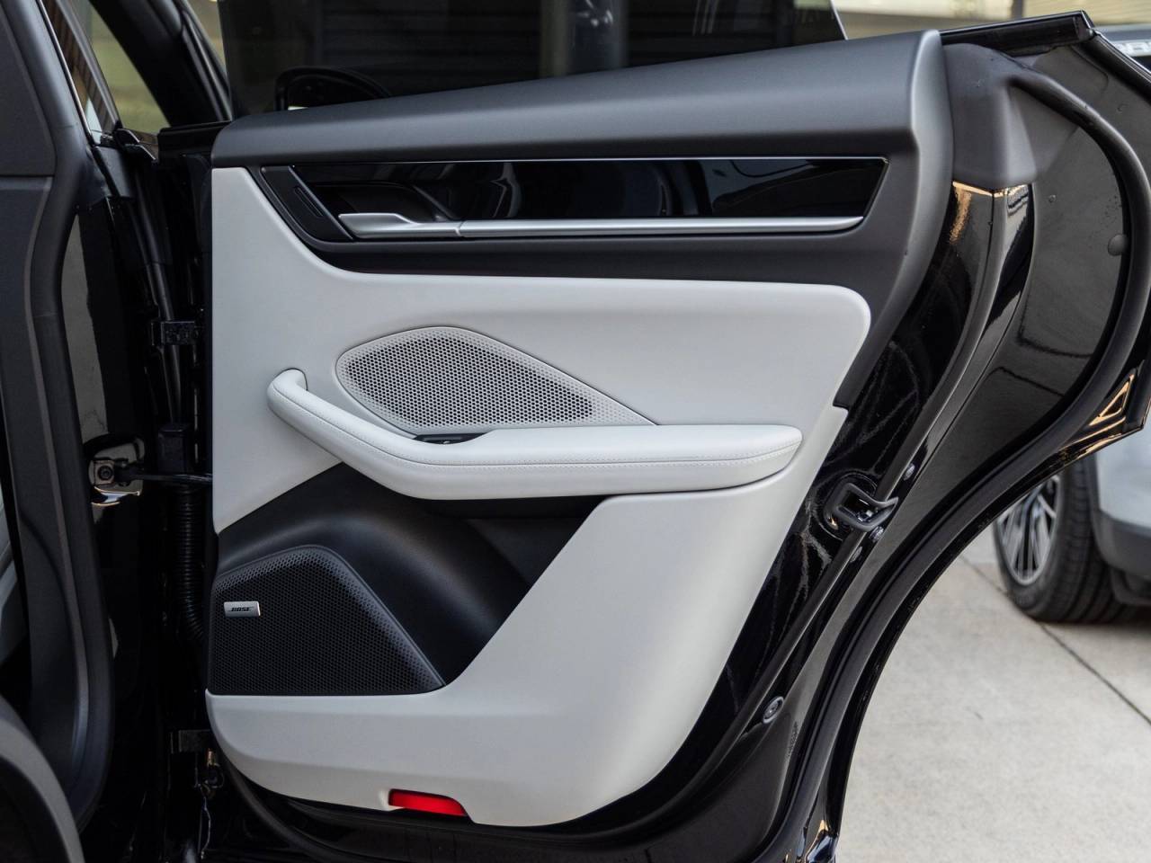 2025 Porsche Macan Electric Macan 4 Electric