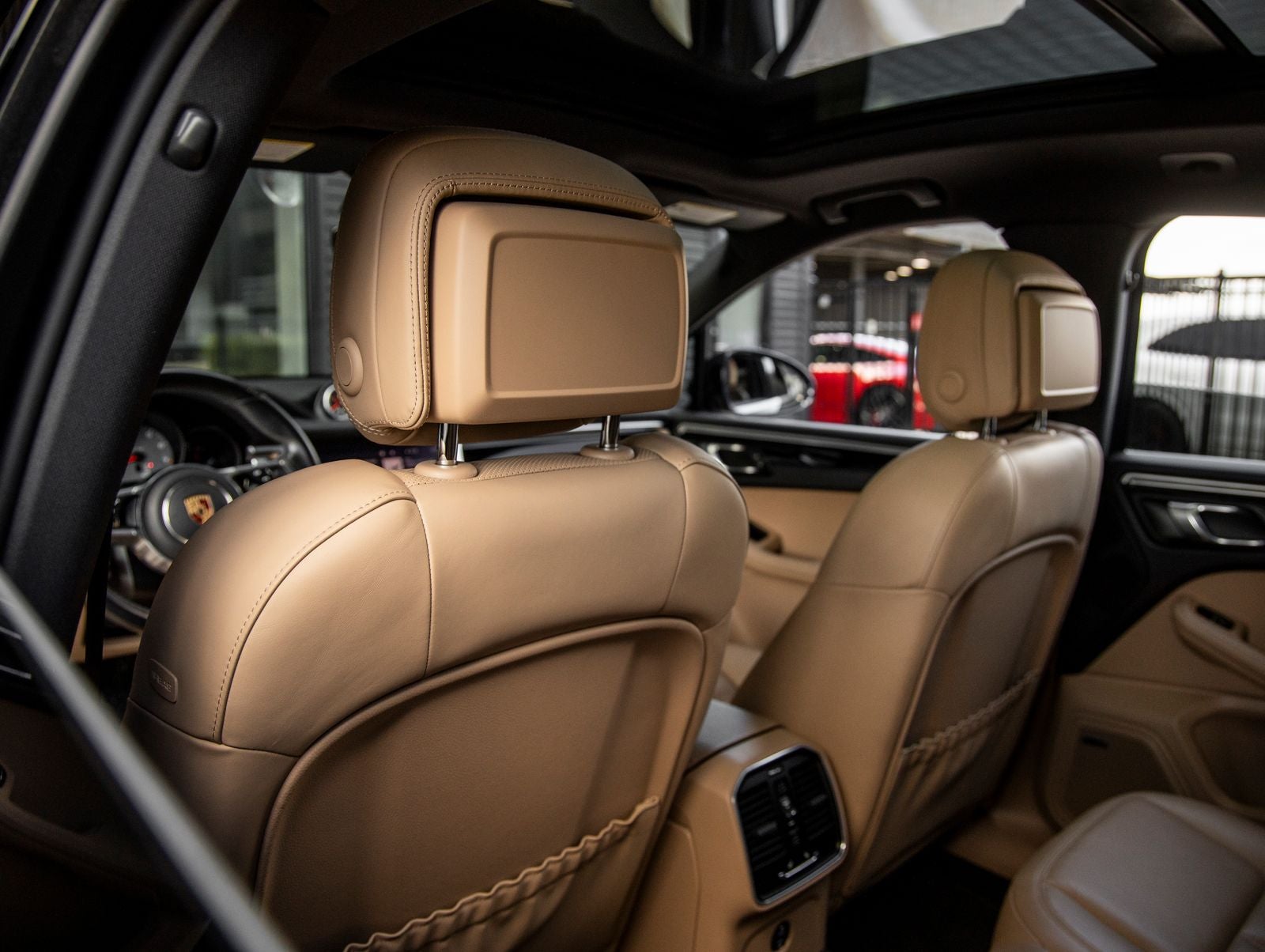 2020 Porsche Macan Macan S