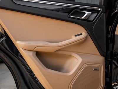 2020 Porsche Macan Macan S