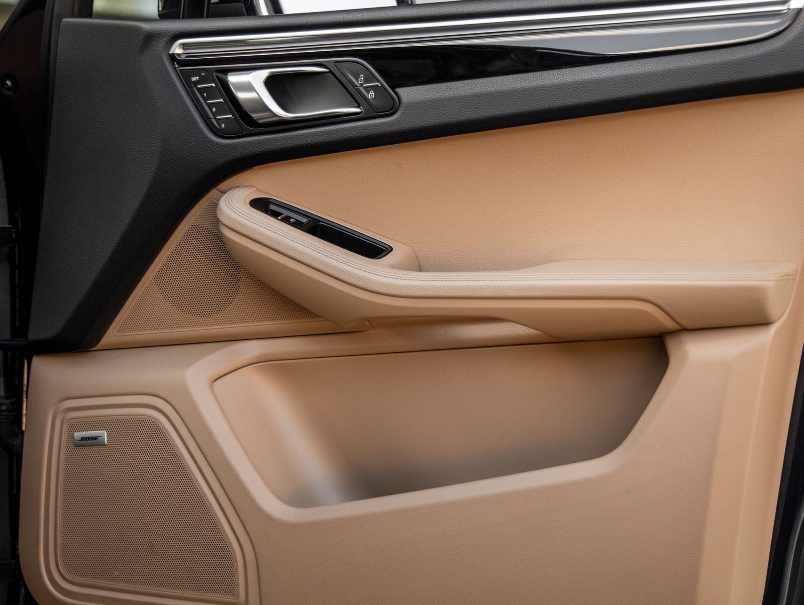 2020 Porsche Macan Macan S