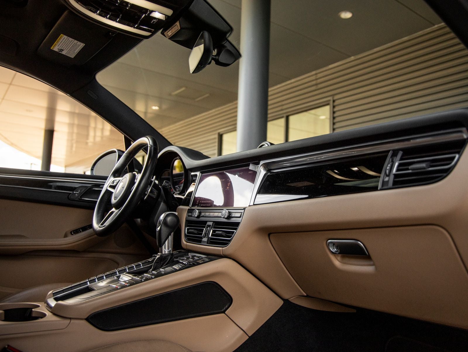 2020 Porsche Macan Macan S