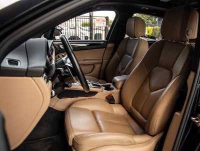 2020 Porsche Macan Macan S