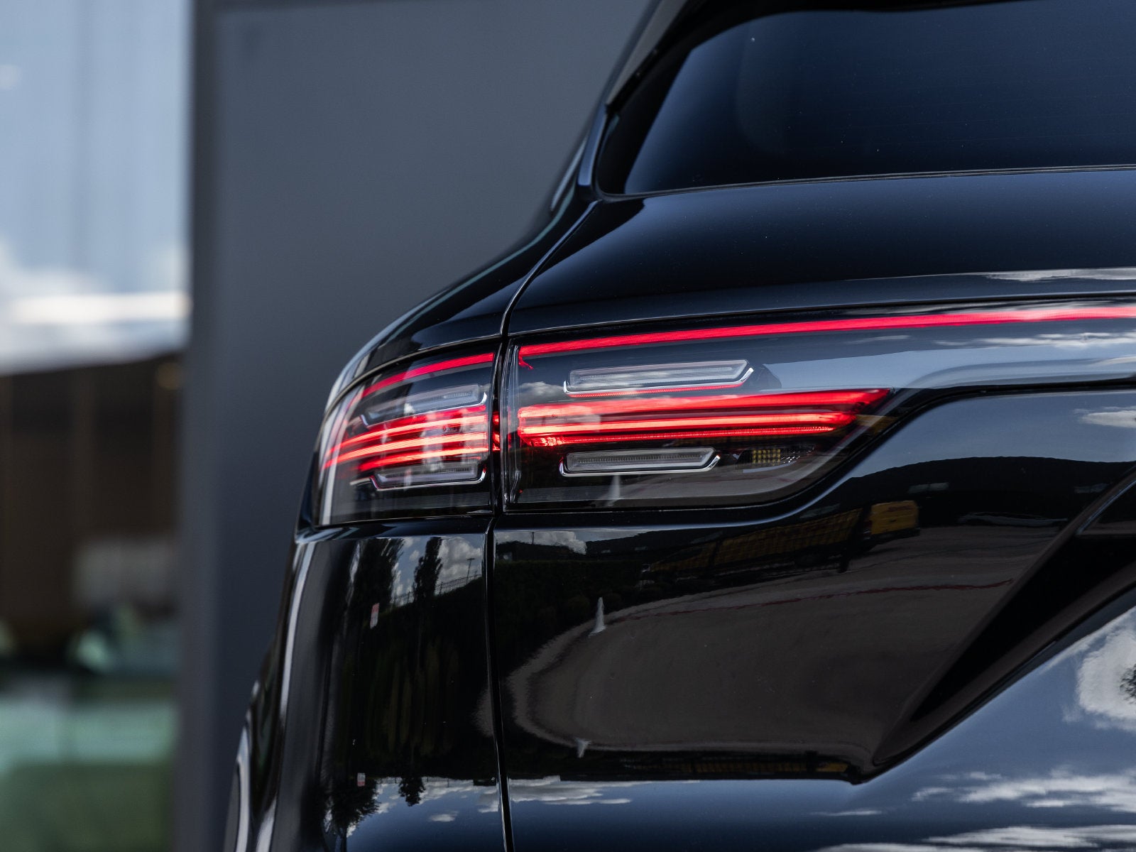2023 Porsche Cayenne Cayenne S Platinum Edition