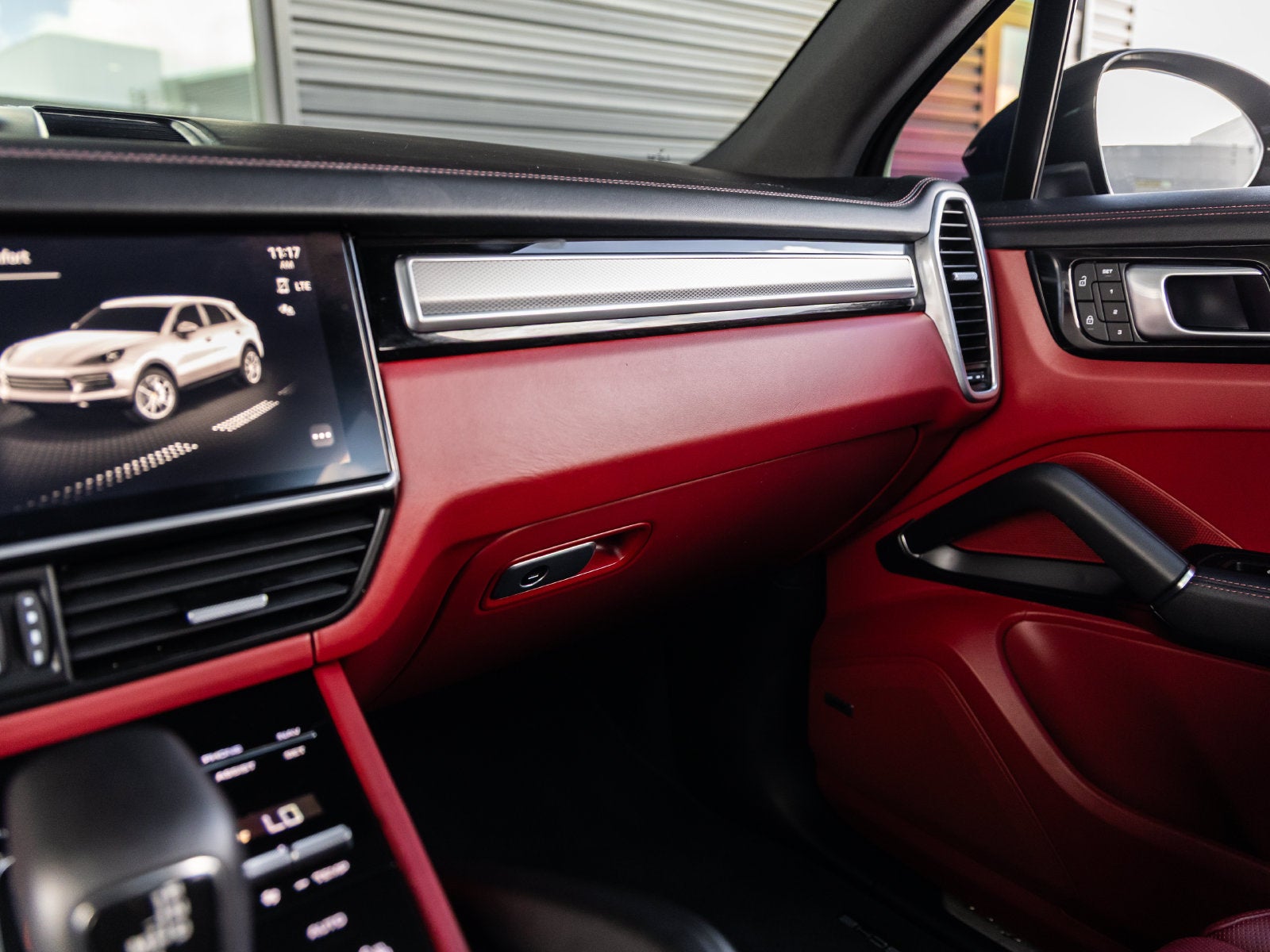 2023 Porsche Cayenne Cayenne S Platinum Edition