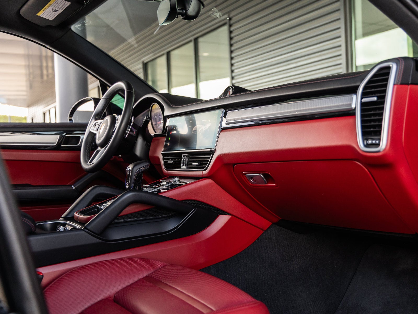2023 Porsche Cayenne Cayenne S Platinum Edition