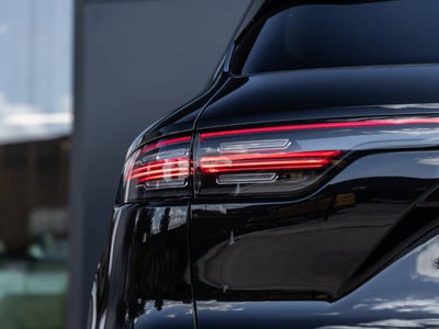 2023 Porsche Cayenne Cayenne S Platinum Edition