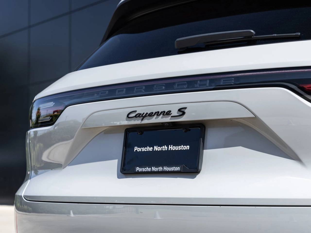 2023 Porsche Cayenne S Platinum Edition