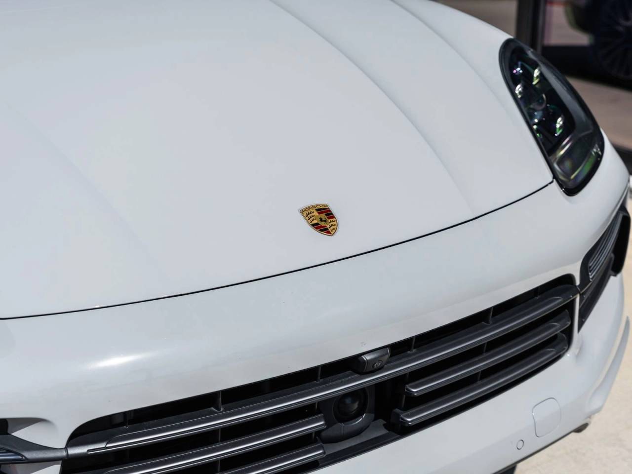 2023 Porsche Cayenne S Platinum Edition