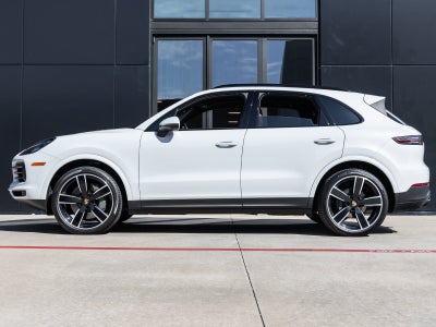 2023 Porsche Cayenne Cayenne S Platinum Edition