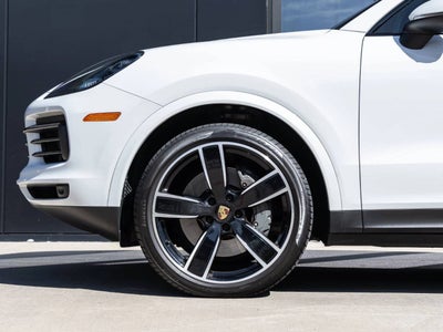 2023 Porsche Cayenne Cayenne S Platinum Edition