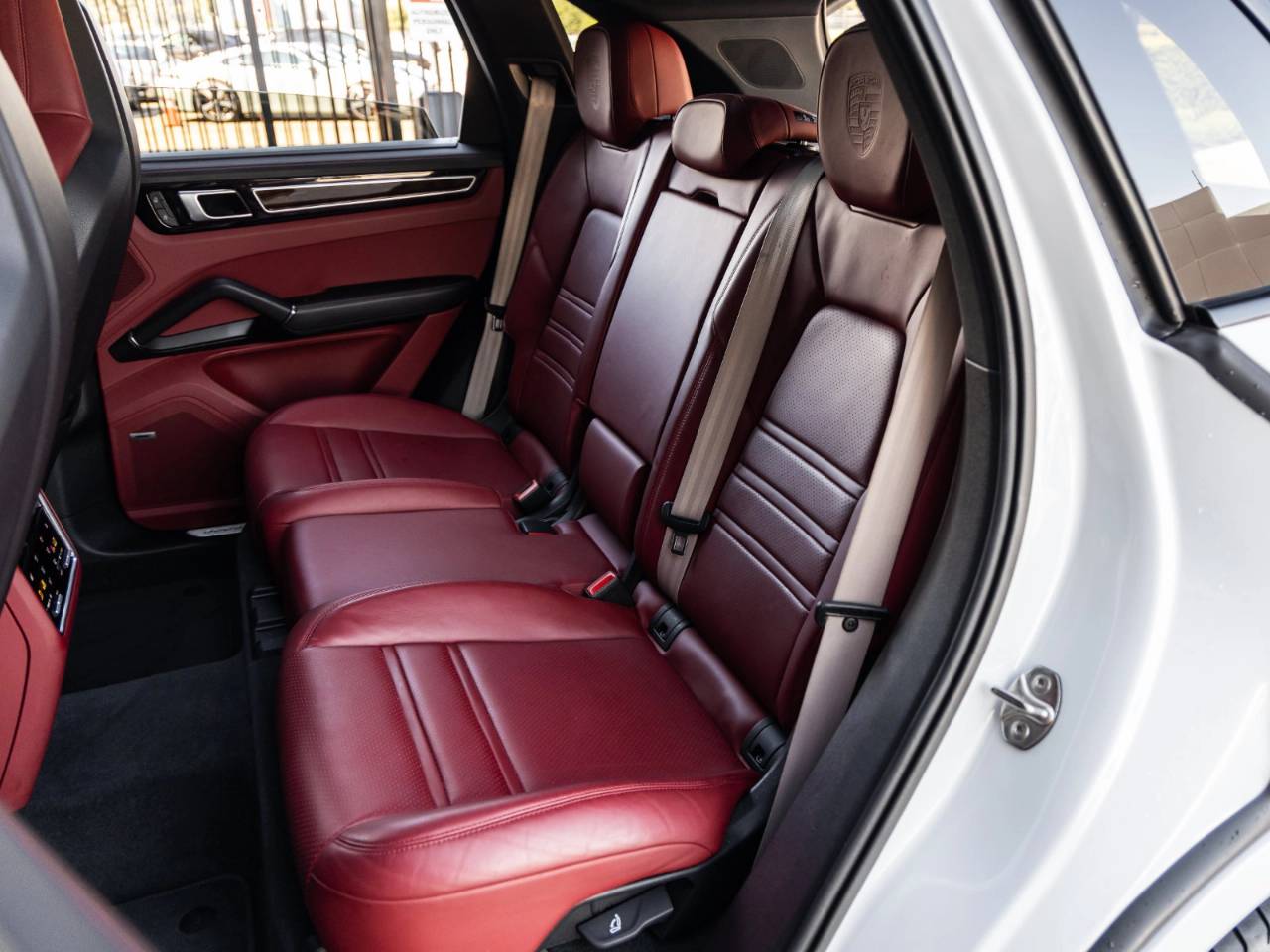 2023 Porsche Cayenne Cayenne S Platinum Edition