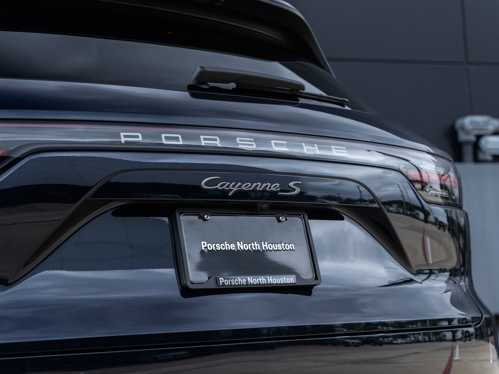 2023 Porsche Cayenne S Platinum Edition