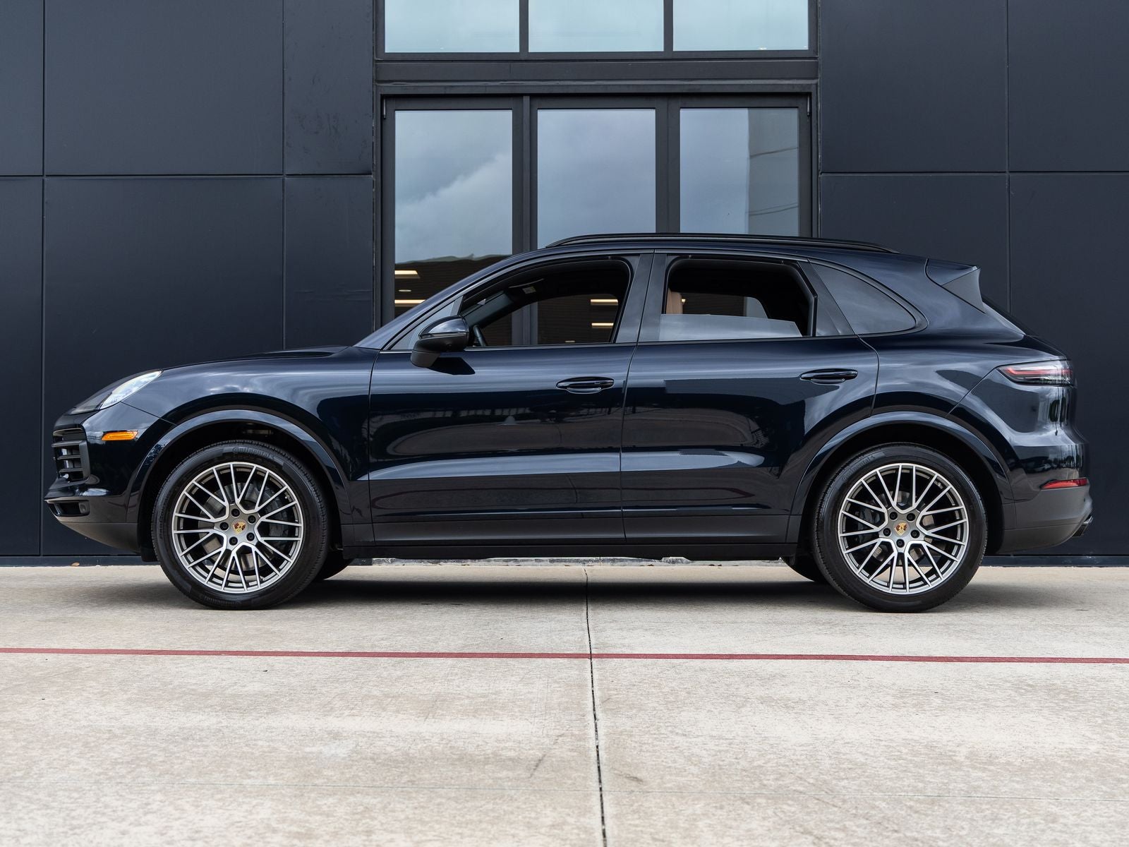 2023 Porsche Cayenne S Platinum Edition