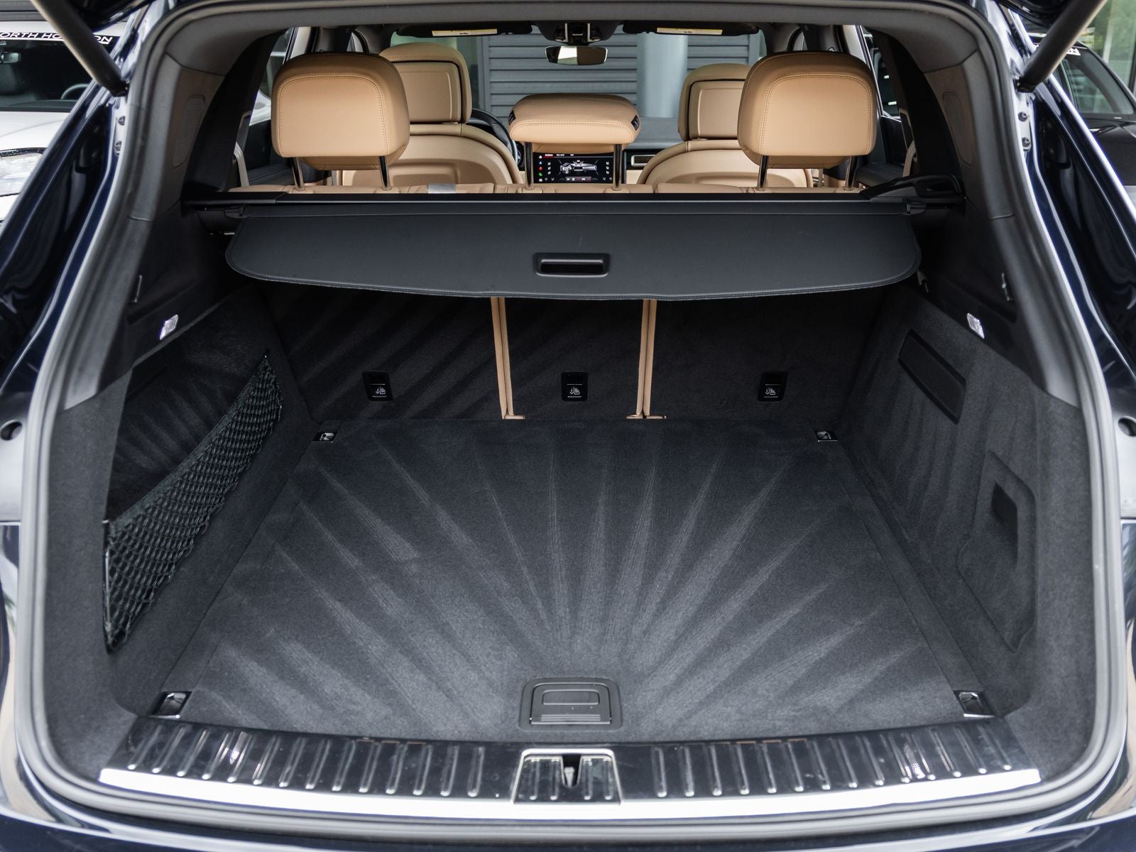 2023 Porsche Cayenne S Platinum Edition