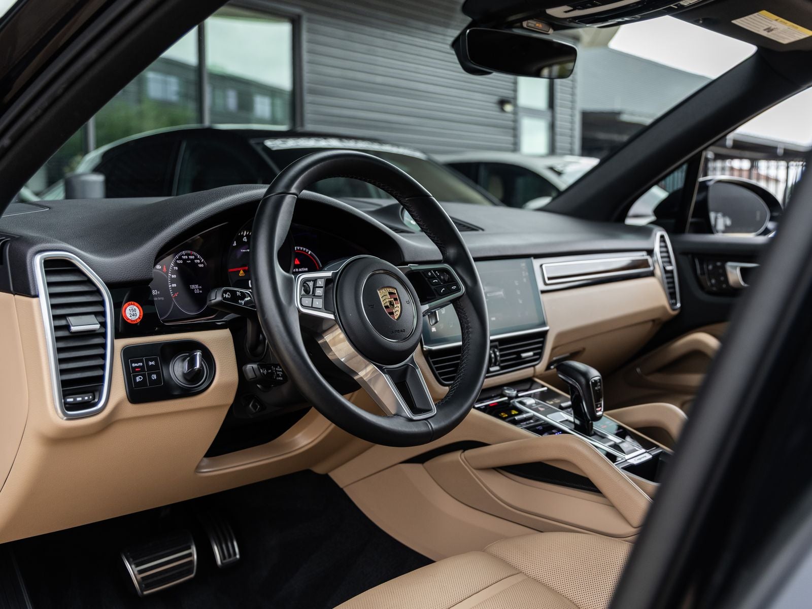 2023 Porsche Cayenne S Platinum Edition