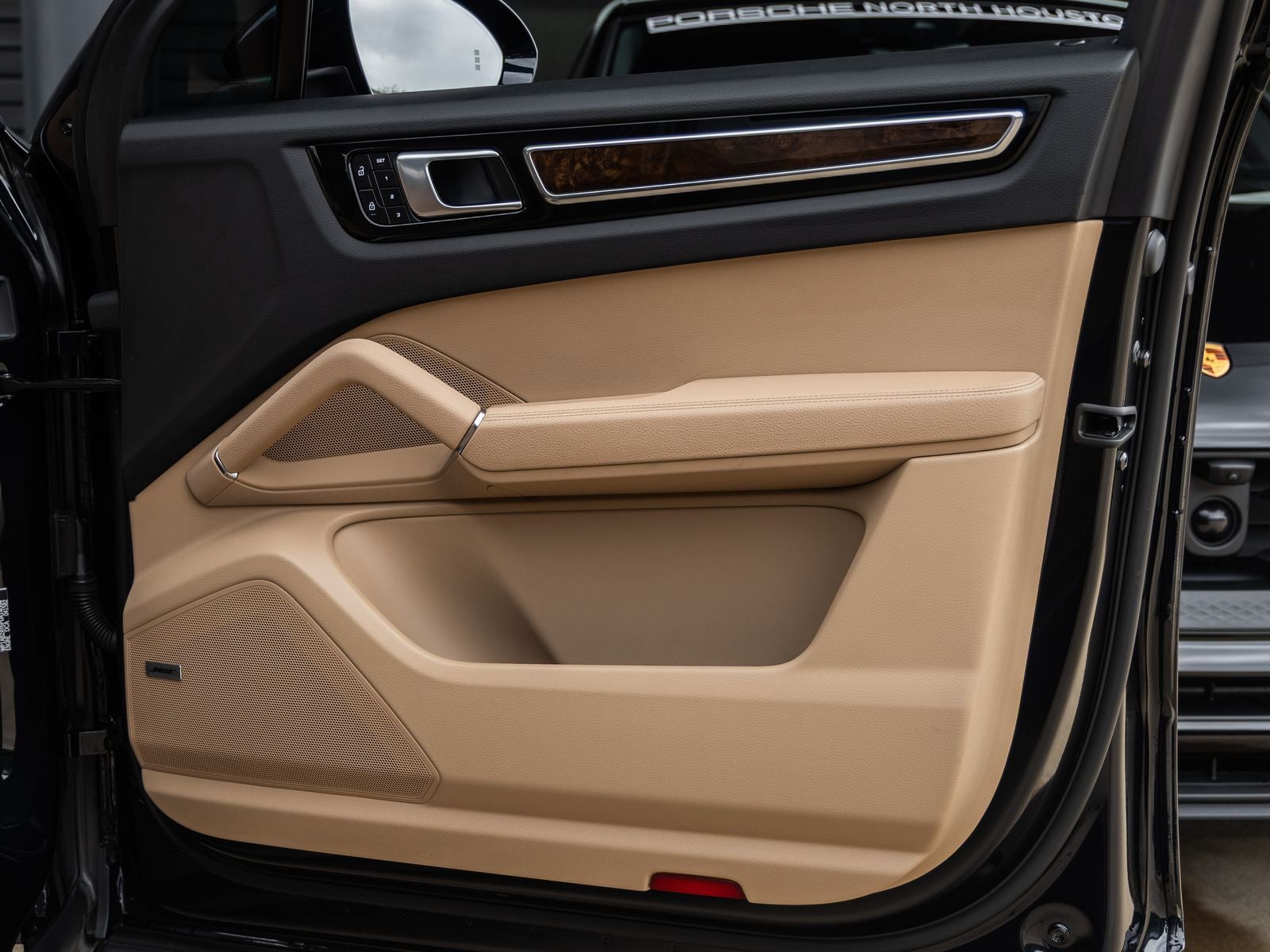 2023 Porsche Cayenne S Platinum Edition