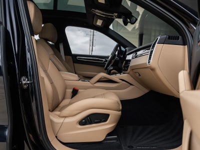 2023 Porsche Cayenne S Platinum Edition