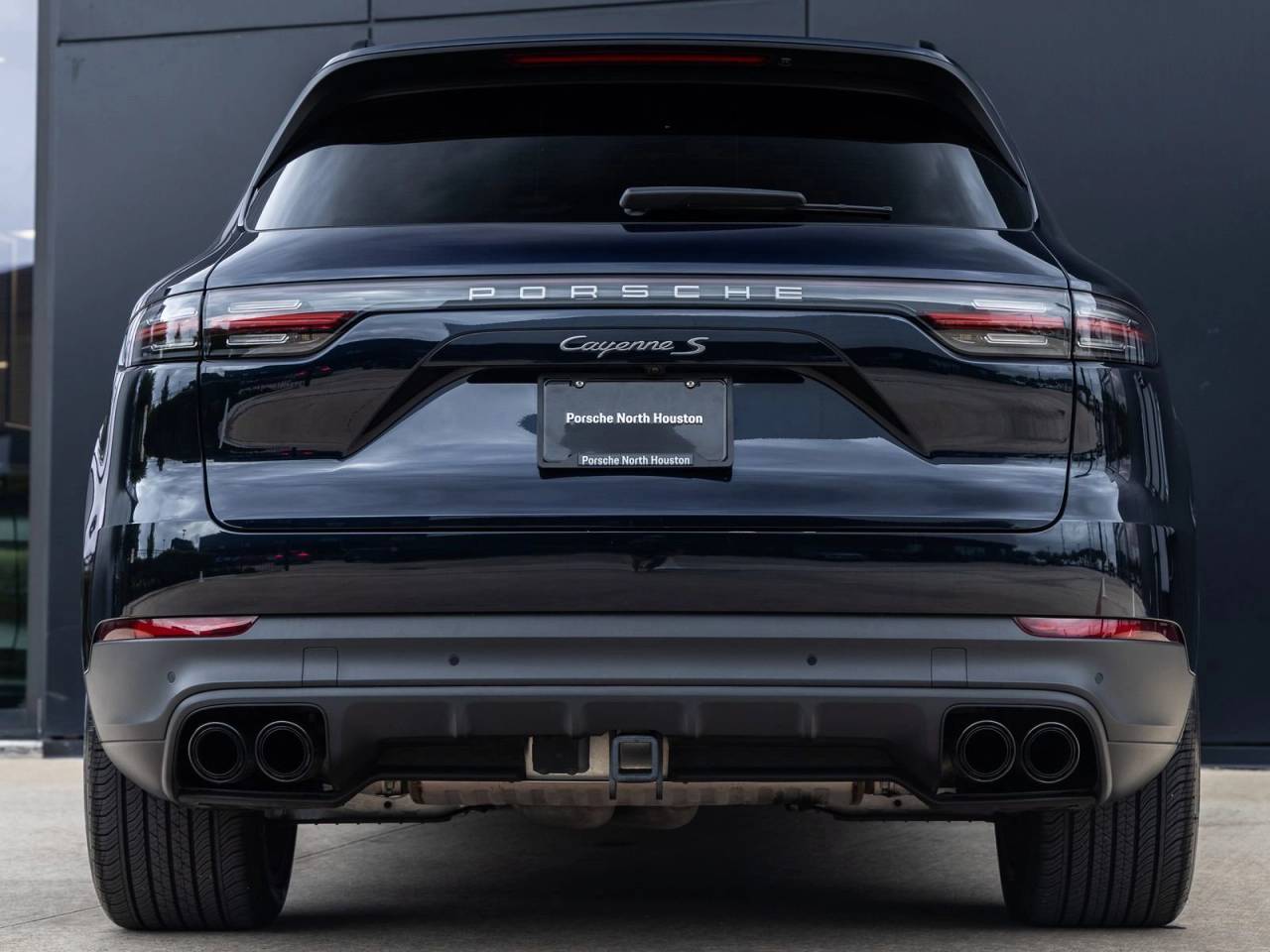 2023 Porsche Cayenne S Platinum Edition