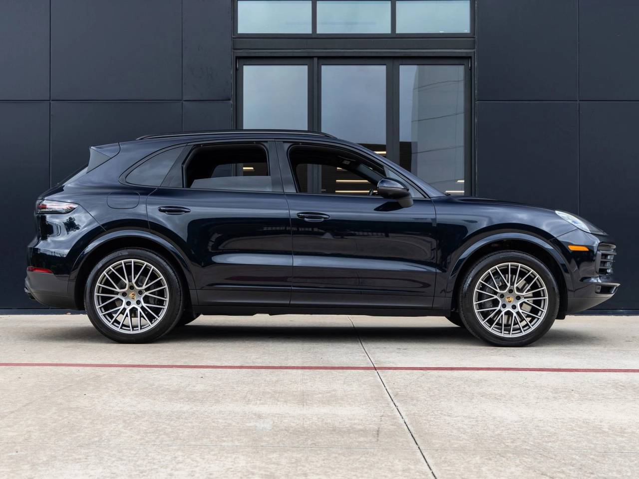 2023 Porsche Cayenne S Platinum Edition
