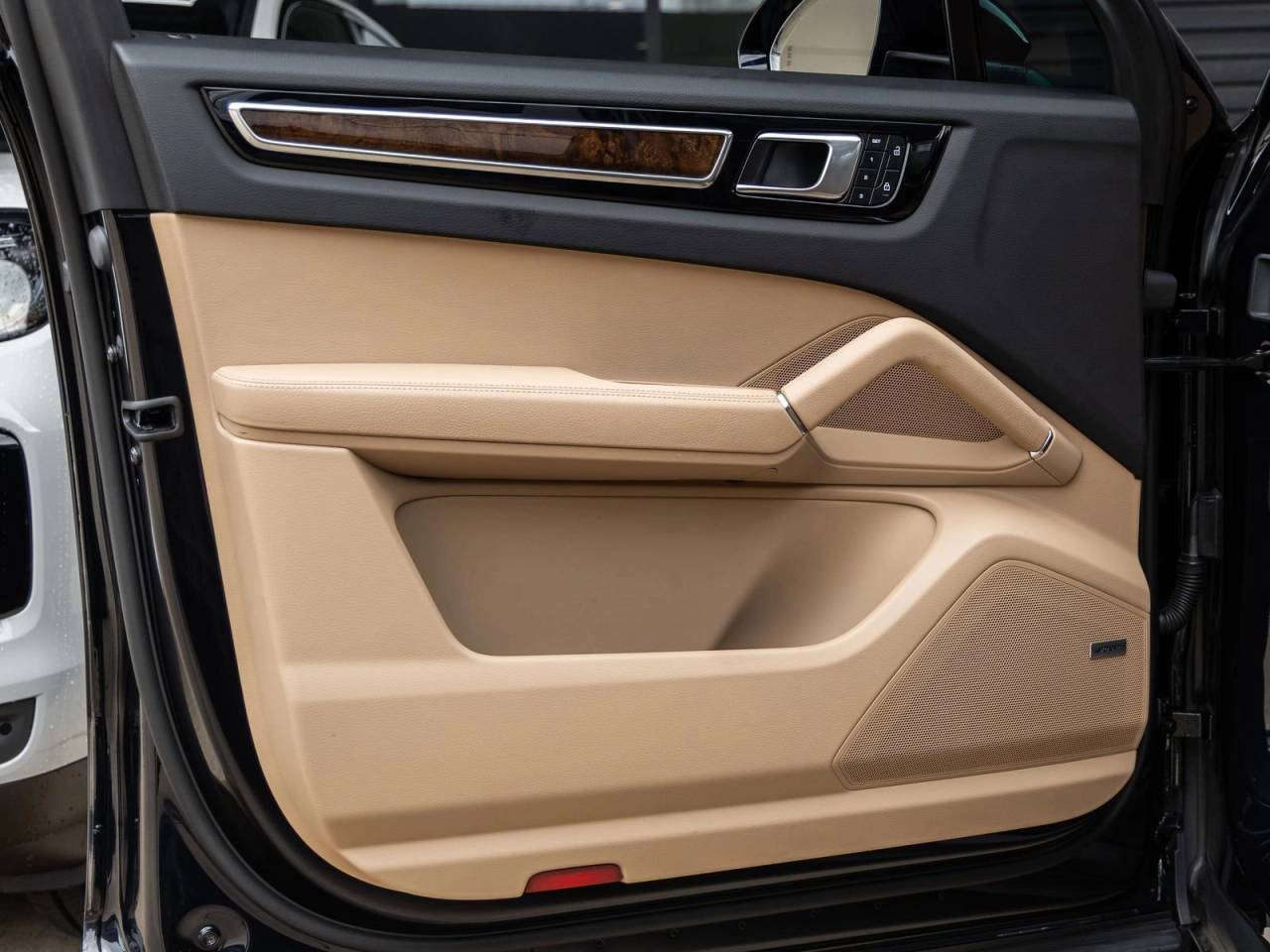 2023 Porsche Cayenne S Platinum Edition