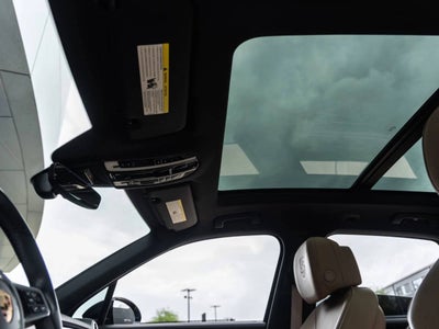 2023 Porsche Cayenne S Platinum Edition