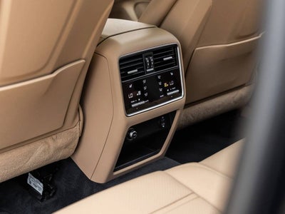 2023 Porsche Cayenne S Platinum Edition