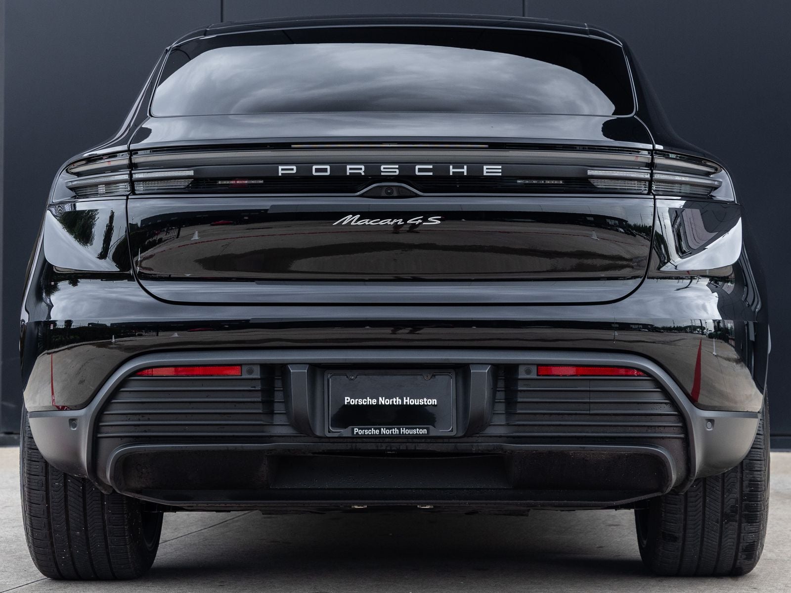 2025 Porsche Macan Macan 4S Electric