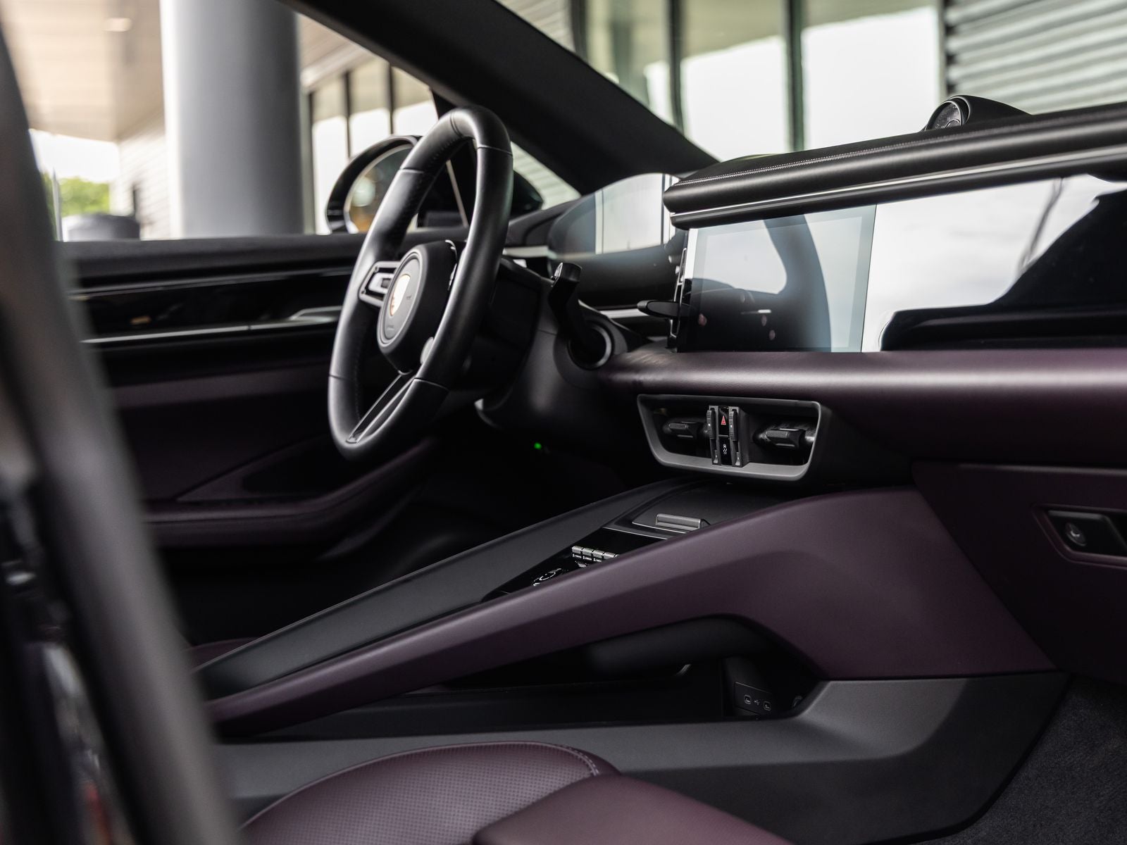 2025 Porsche Macan Macan 4S Electric