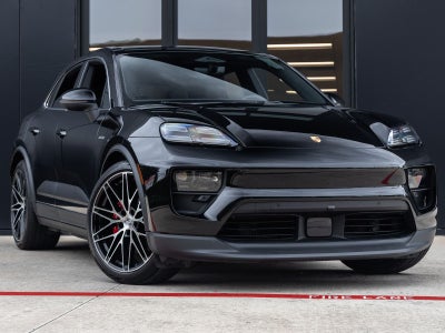 2025 Porsche Macan Macan 4S Electric