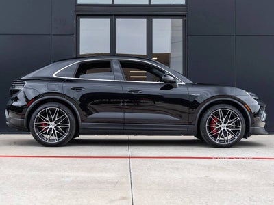 2025 Porsche Macan Macan 4S Electric