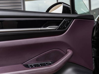 2025 Porsche Macan Macan 4S Electric