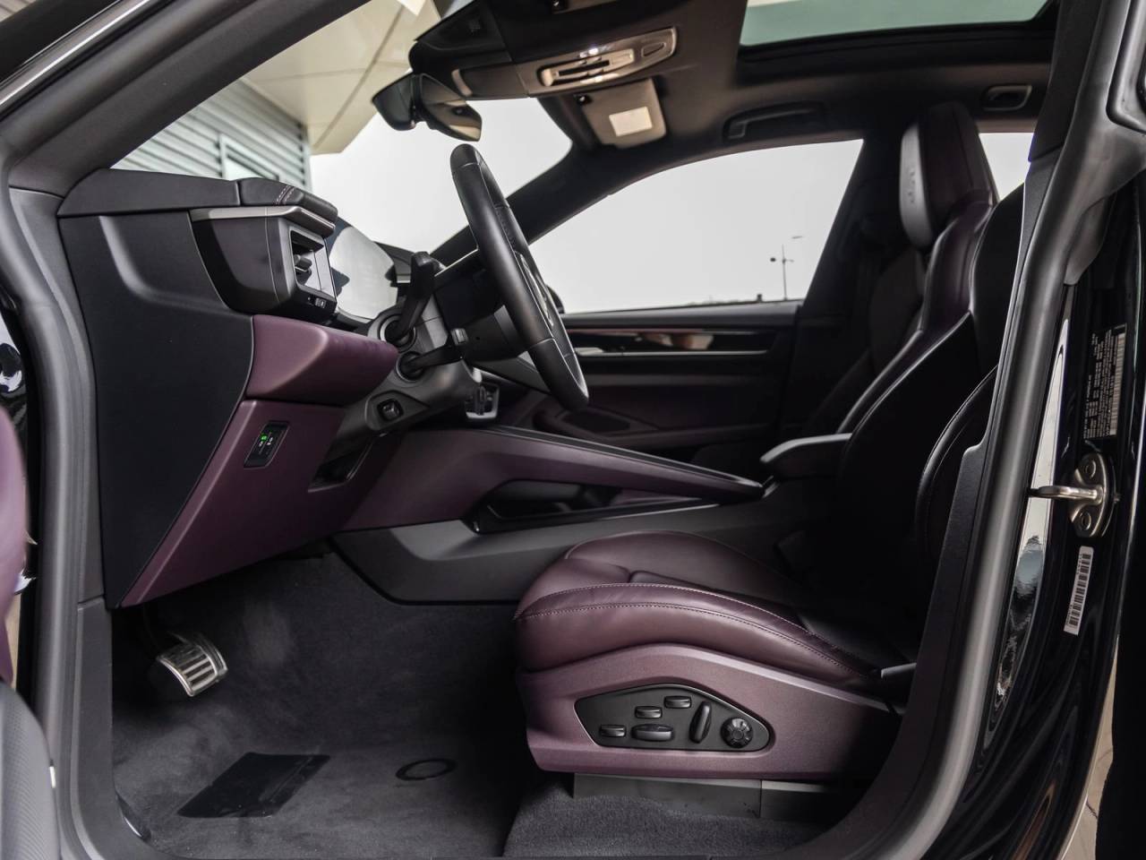 2025 Porsche Macan Macan 4S Electric