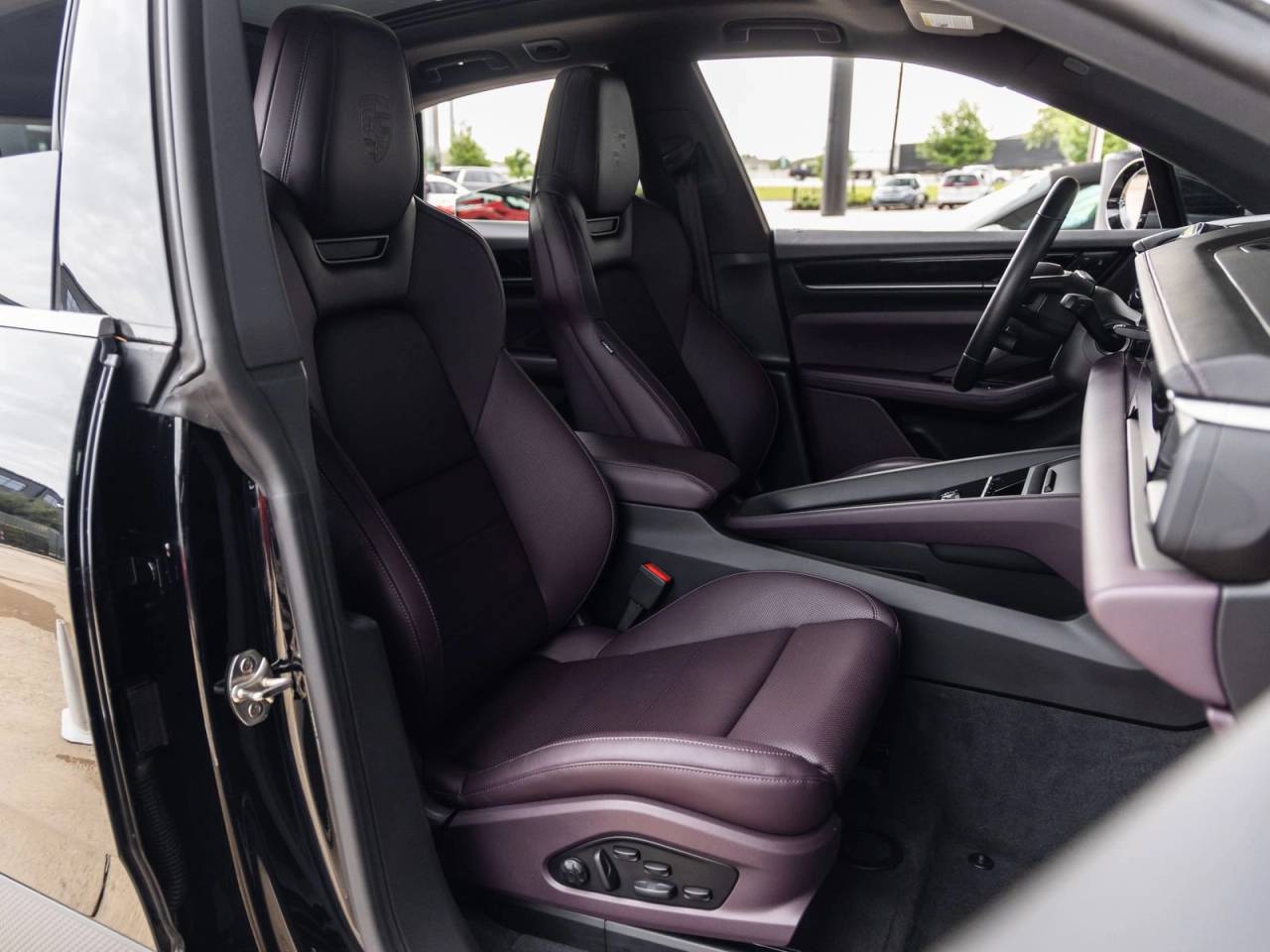 2025 Porsche Macan Macan 4S Electric