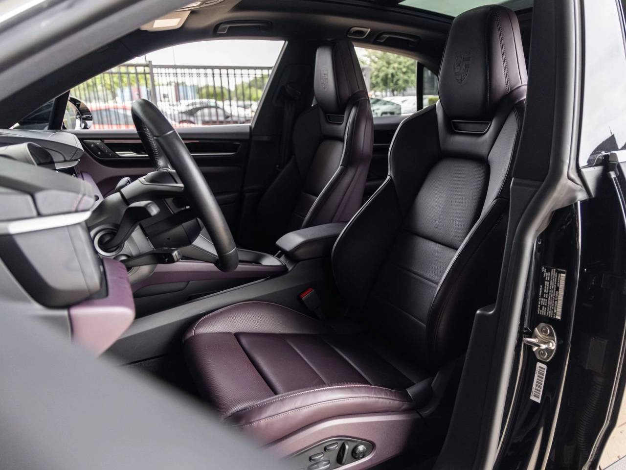 2025 Porsche Macan Macan 4S Electric
