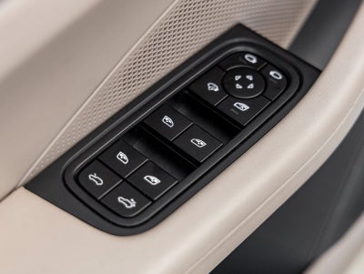 2025 Porsche Macan Electric Macan 4S Electric