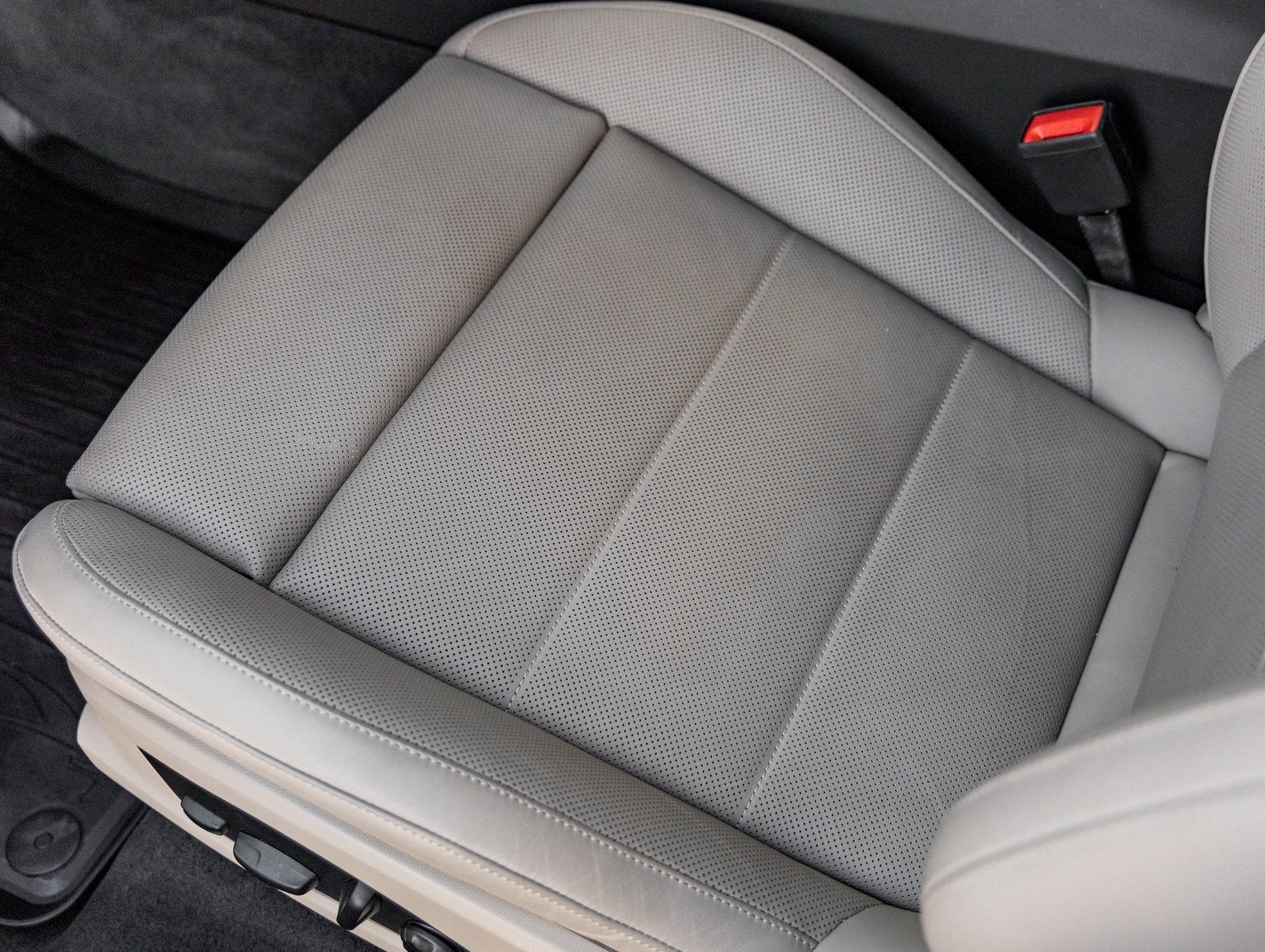 2025 Porsche Macan Electric Macan 4S Electric