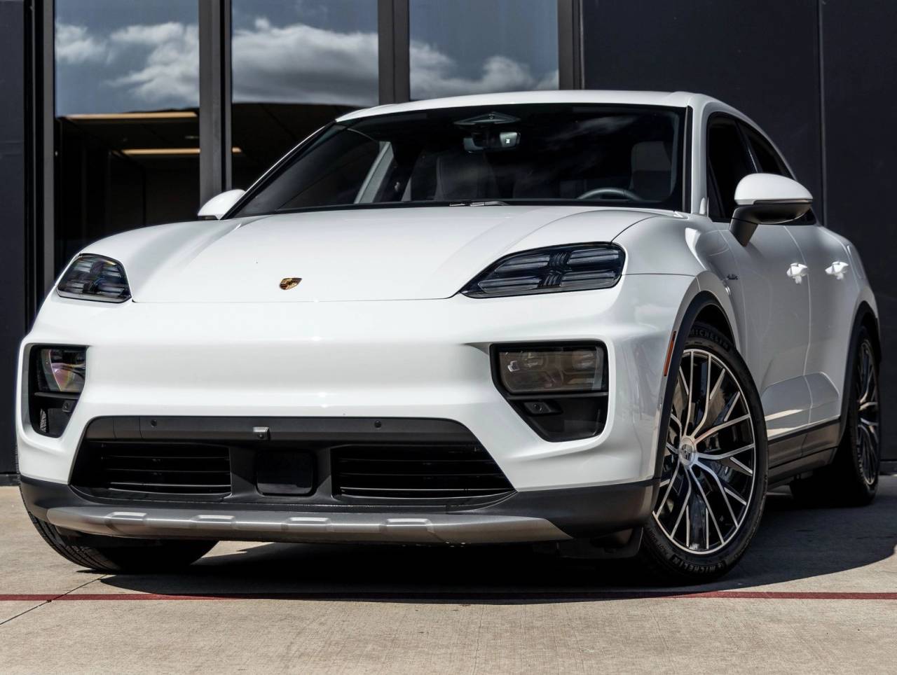 2025 Porsche Macan Electric Macan 4S Electric