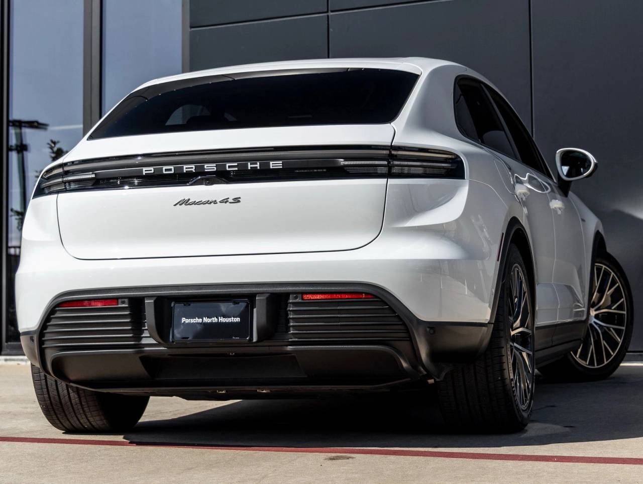 2025 Porsche Macan Electric Macan 4S Electric