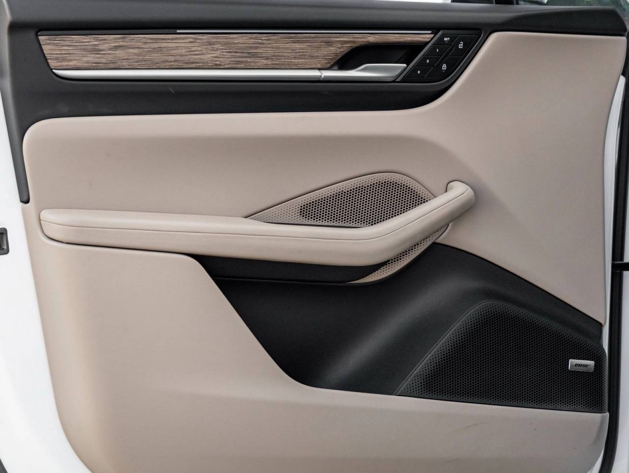 2025 Porsche Macan Electric Macan 4S Electric