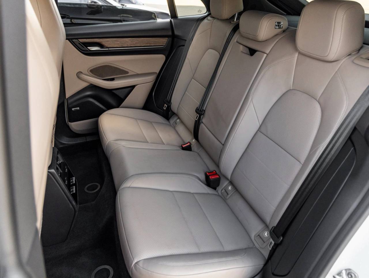 2025 Porsche Macan Electric Macan 4S Electric